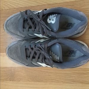 Women’s new balance 530 8.5